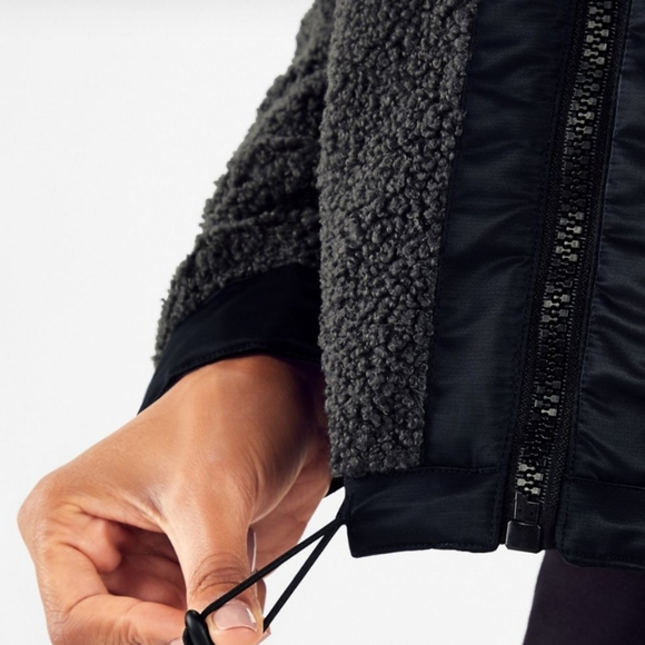 Fabletics Cher polar fleece teddy reversible hooded jacket - Picture 3 of 12